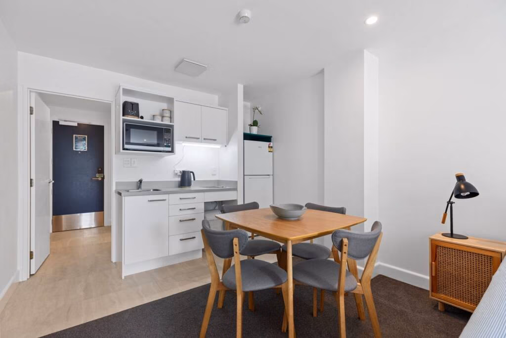 Studio Apartment dining and kitchen